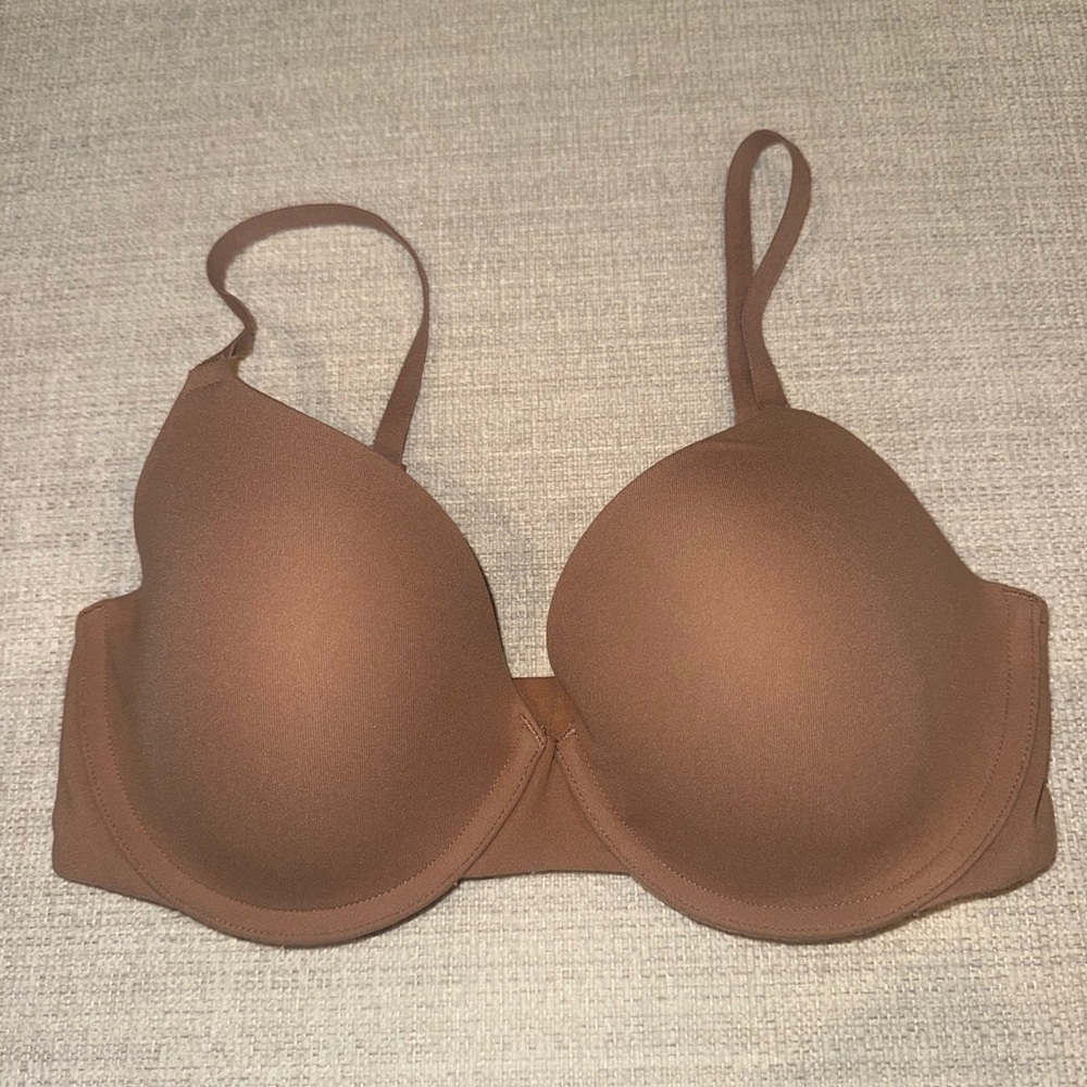 SKIMS Fits Everybody T-Shirt Bra